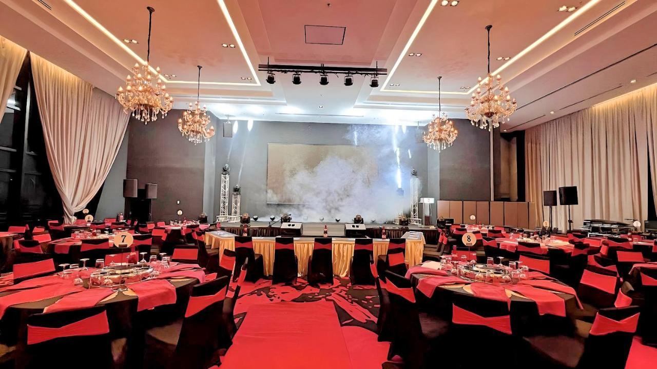 Red Kl @ Rev Hotel Куала Лумпур Екстериор снимка