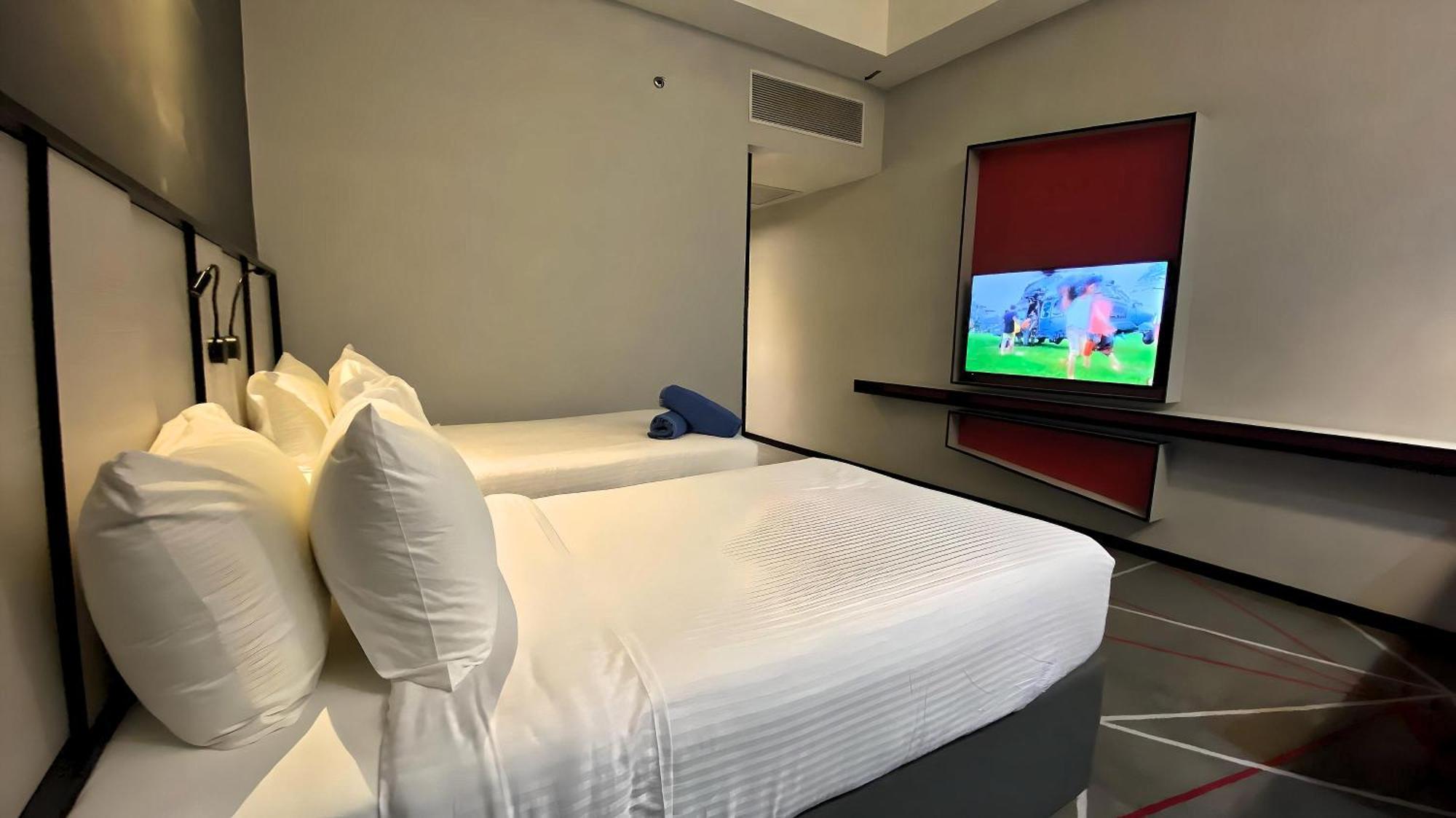 Red Kl @ Rev Hotel Куала Лумпур Екстериор снимка